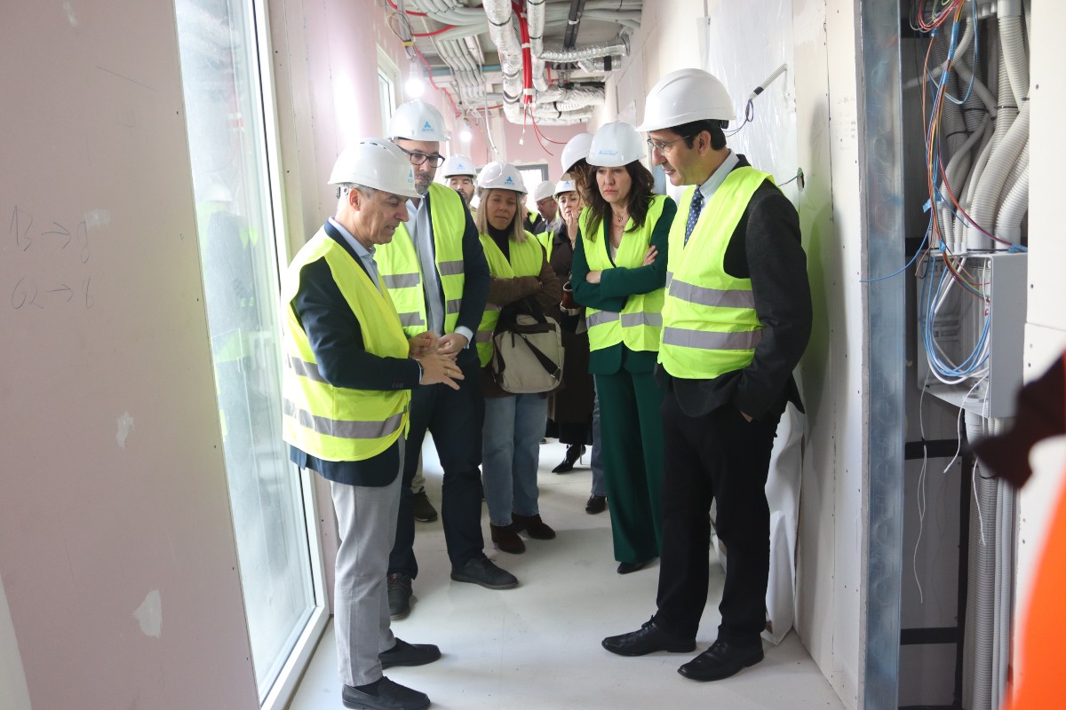 Visita al hotel modular de ANRO en Tomelloso