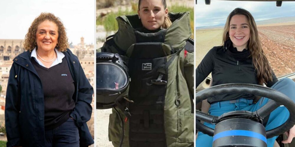 Esther Flores, Irene Huertas y Celia Barquinero.