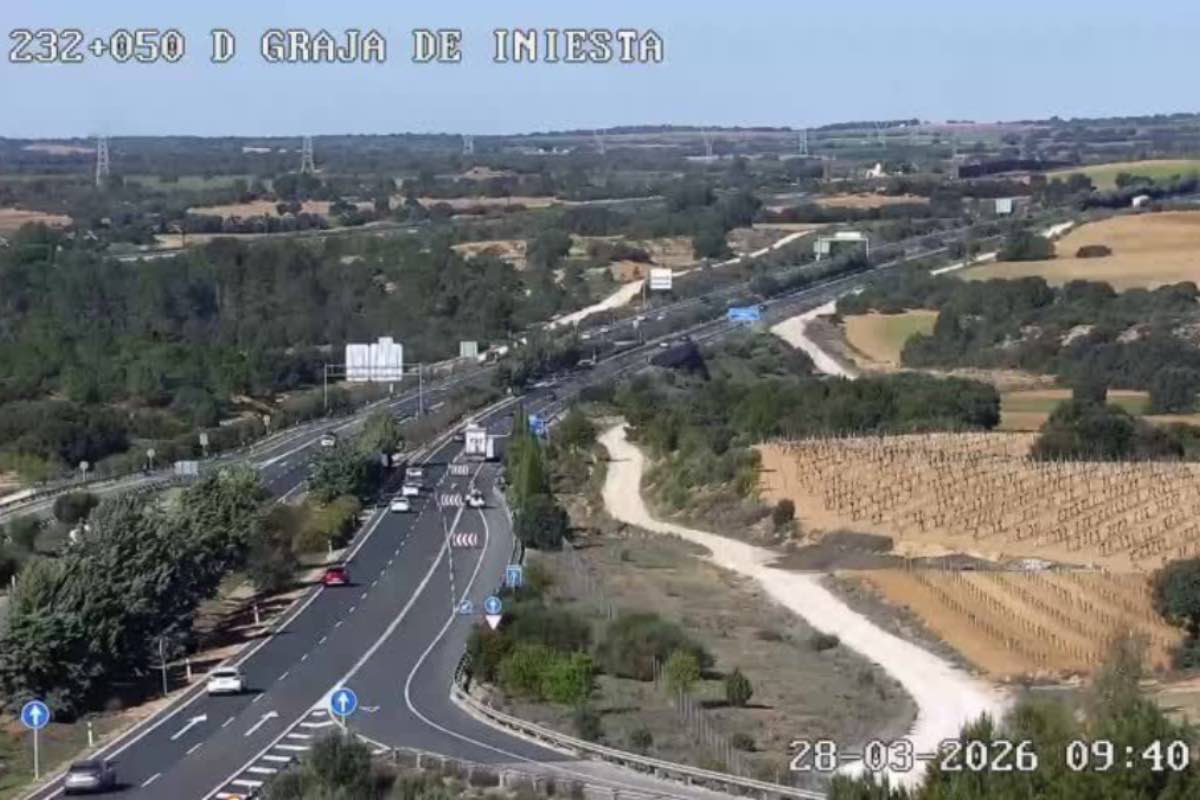 La autovía A-3 a su paso por Graja de Iniesta (Cuenca)
