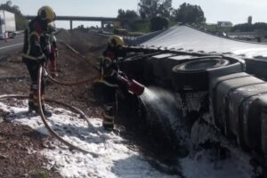 El camión accidentado. Foto: @cepeistoledo