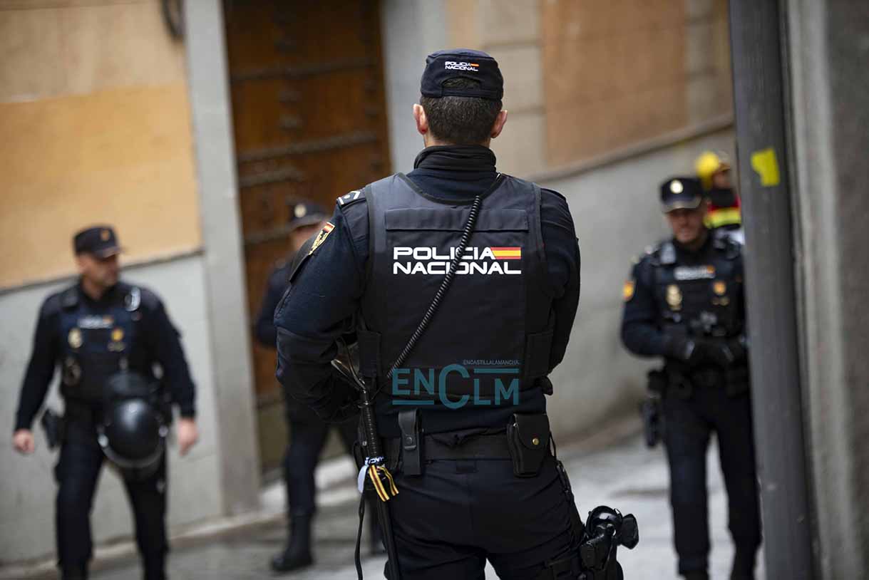 Agentes de la Policía Nacional. Foto: Rebeca Arango.