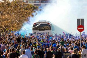 Recepción de la afición al Viña Albali Valdepeñas en una edición anterior de la Copa. Foto: Viña Albali Valdepeñas.