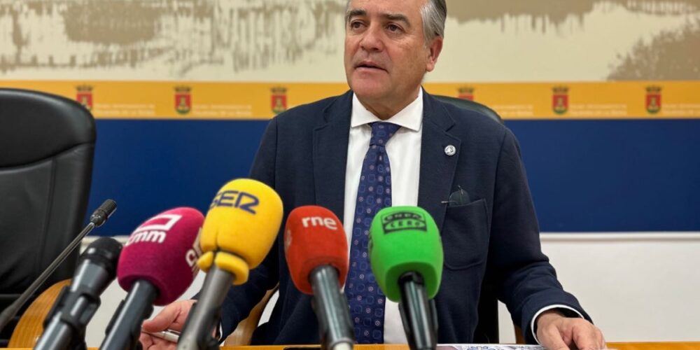 El alcalde de Talavera de la Reina, José Julián Gregorio