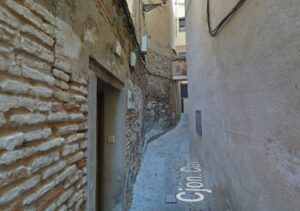 El incendio se ha producido en una vivienda en el callejón Clavo.