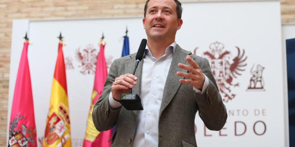 El alcalde de Toledo, Carlos Vélazquez.