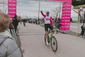Pasada edición del Trofeo Santísimo Cristo de la Sala de Bargas. Foto. Peña Ciclista Bargas.