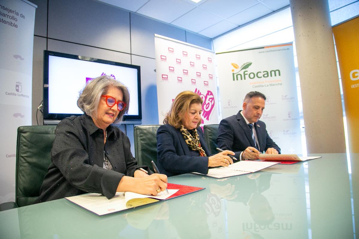 Firmado un convenio de colaboración entre CMMedia y la Junta de Castilla-La Mancha (Fotos: A. Pérez Herrera // JCCM)