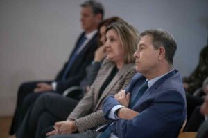 La consejera de Economía, Empresas y Empleo, Patricia Franco, y el presidente de Castilla-La Mancha, Emiliano García-Page.