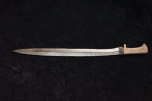 Así quedó la espada árabe del siglo I, fielmente reproducida. Foto: Mariano Zamorano.