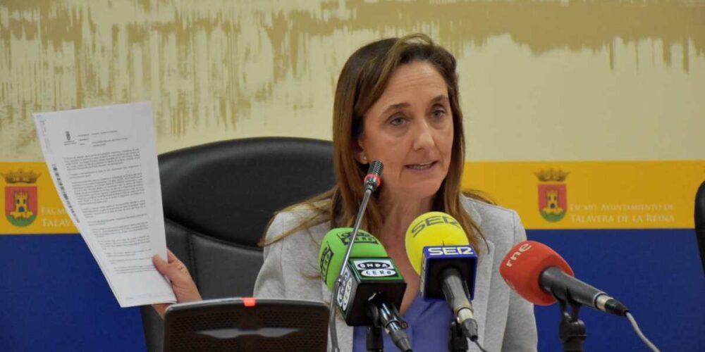 Foto de archivo de la viceportavoz del PSOE de Talavera, Flora Bellón.