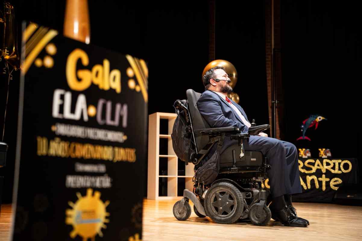 El alcalde de La Roda y senador, Juan Ramón Amores.