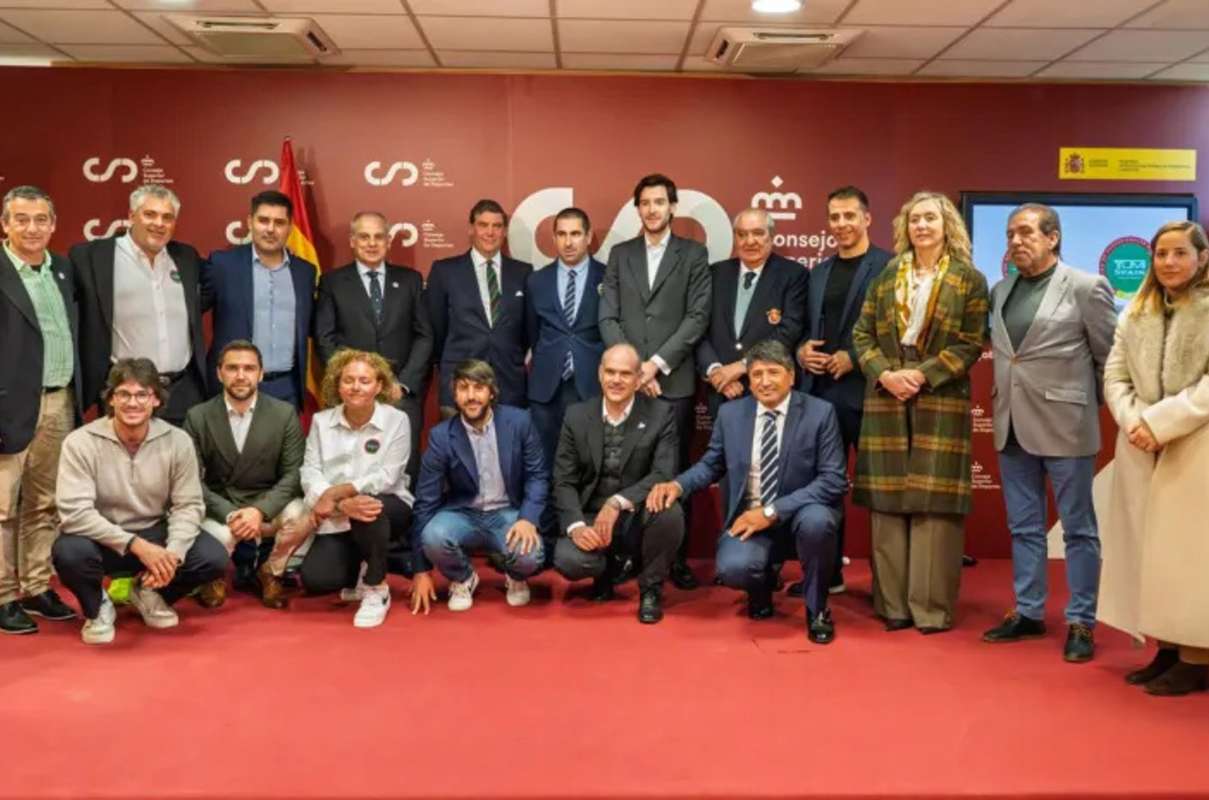 Foto de familia en la presentación del Circuito III Tumi Spain Golf Tour.
