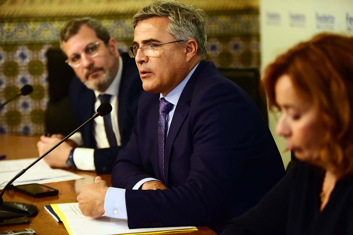 Javier de Antonio (en primer término) y Manuel Madruga.