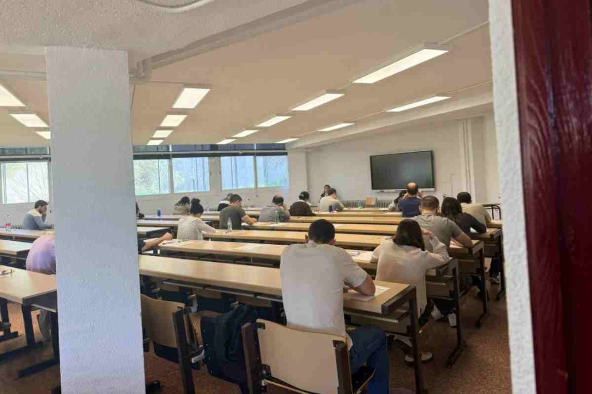 Una convocatoria de oposiciones.