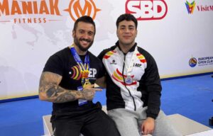 Andrés Fernández (derecha), acompañado por su entrenador Óscar Sánchez.