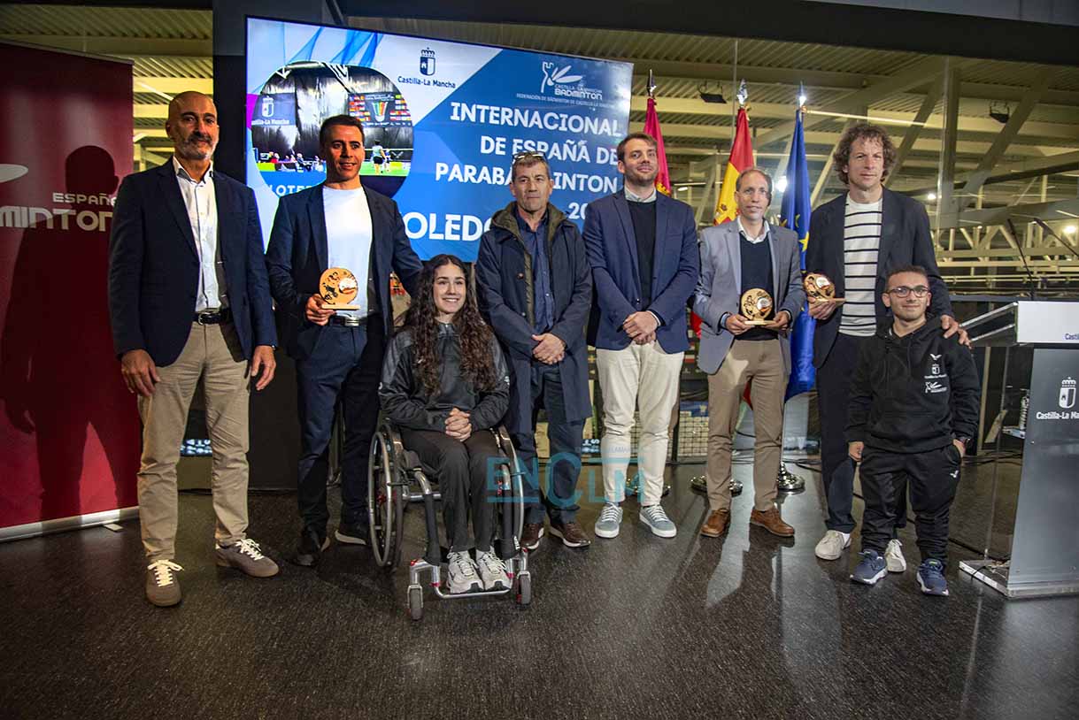 Foto de familia en la presentacion del trneo internacional. Foto: Rebeca Arango.