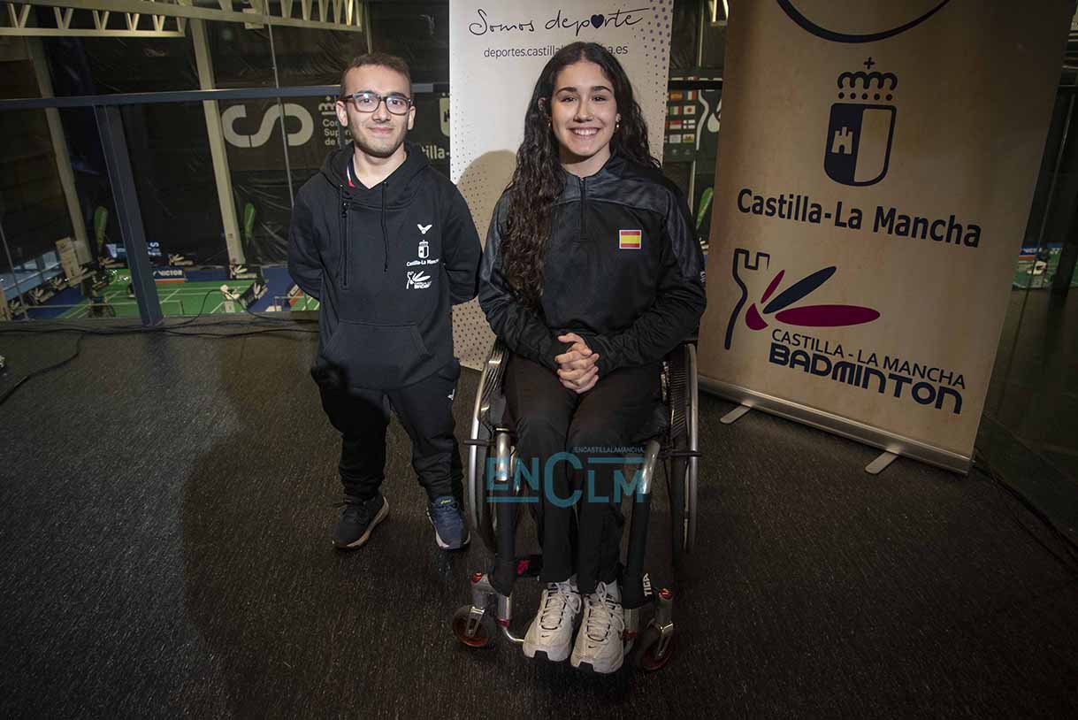 Los jugadores internacionales Maya Alcaide y Manuel Serrano. Foto: Rebeca Arango.