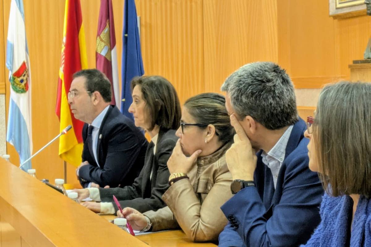 Concejales del PSOE en el pleno extraordinario por las inundaciones en Talavera