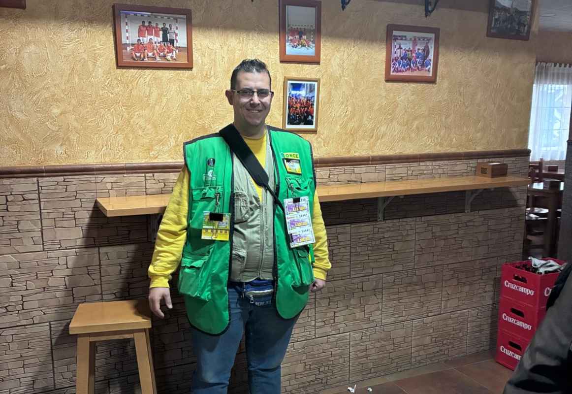 Santiago Suárez González, vendedor de la ONCE.