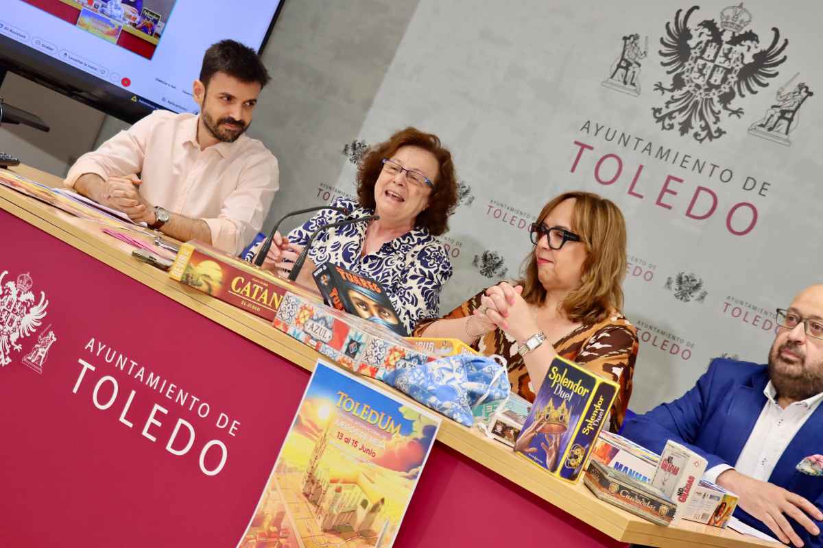 Presentación de la primera edición de 'Toledum'.