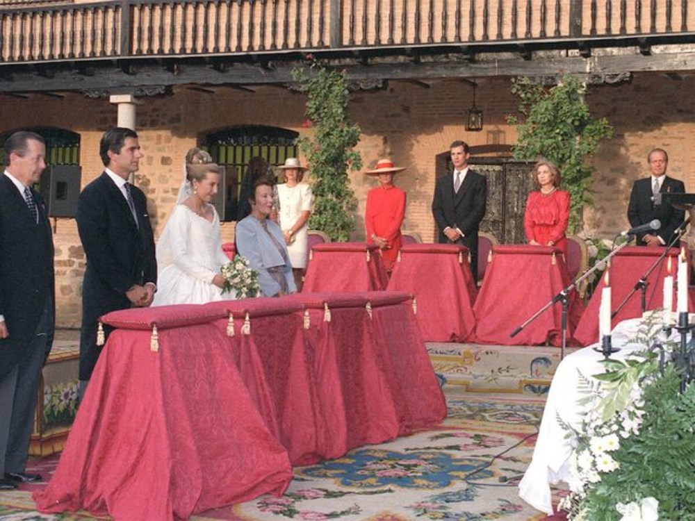 Cristina de Borbón-Dos Sicilias y Pedro López-Quesada se dieron allí el "sí, quiero" en presencia de los entonces reyes de España - Foto: EFE