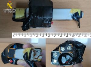 Arma eléctrica artesanal prohibida intervenida por la Guardia Civil de Albacete