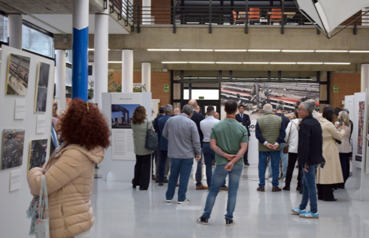 Inauguración en Albacete de la exposición 'Atentados del 11M. Memoria de dolor y solidaridad'