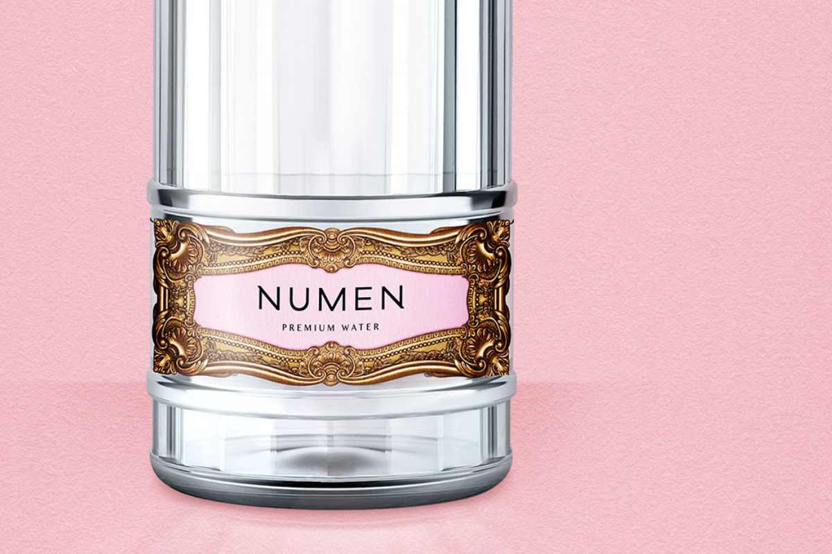 Una botella de agua de Numen