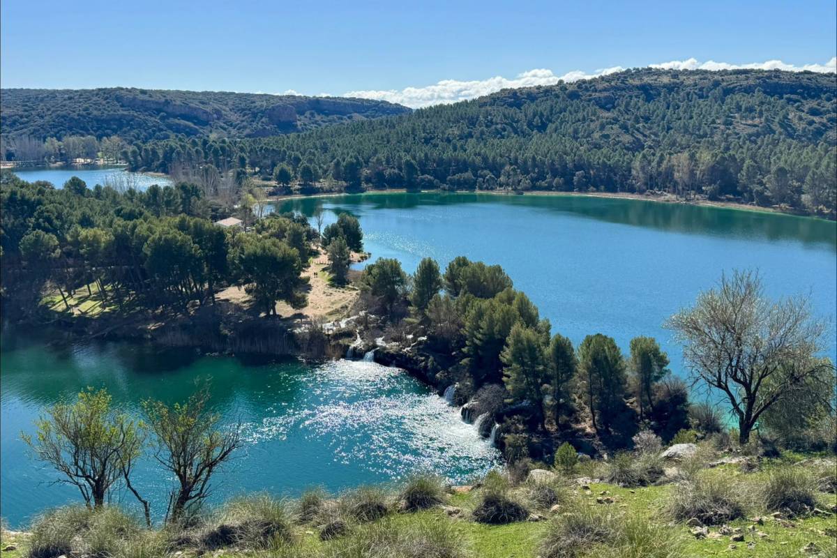 Vista aérea de la laguna Batana y de la Santos Morcillo