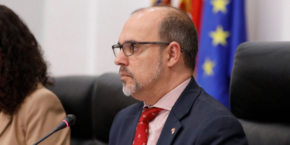 El presidente de las Cortes de CLM, Pablo Bellido. Foto: Cortes de CLM.