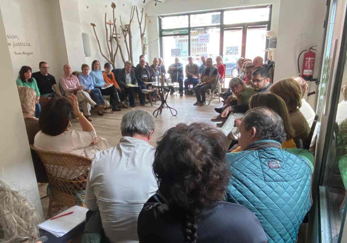 Reunión de las plataformas contra la implantación masiva de las macroplantas de biometano.