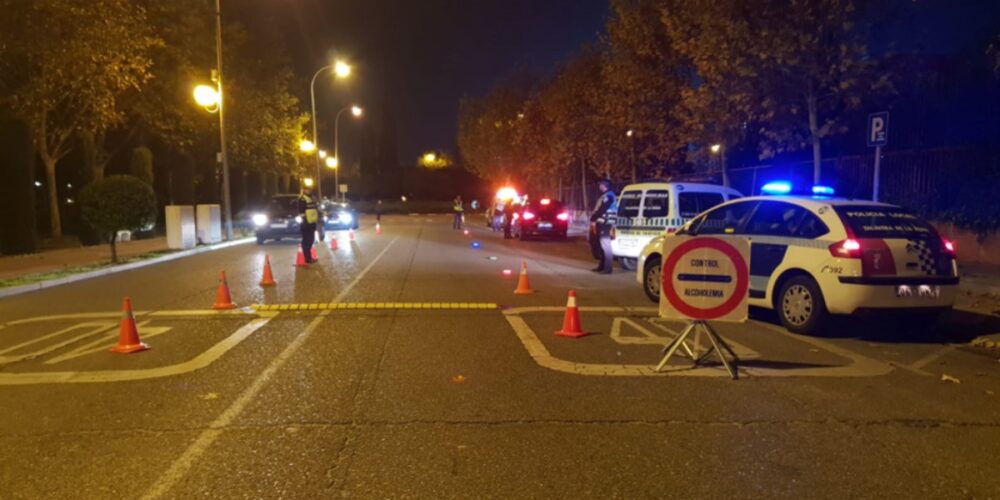 Foto de archivo de un control de alcohol y drogas de la Policía Local de Talavera