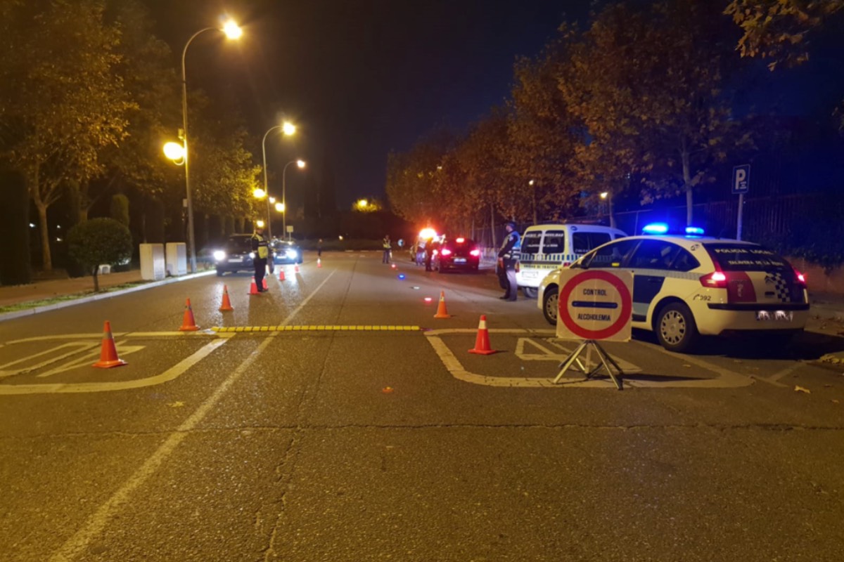 Foto de archivo de un control de alcohol y drogas de la Policía Local de Talavera