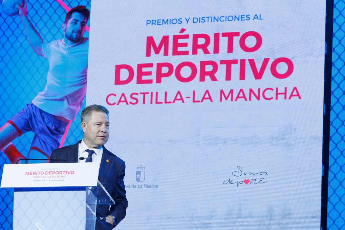 Foto de familia de la gala del deporte.