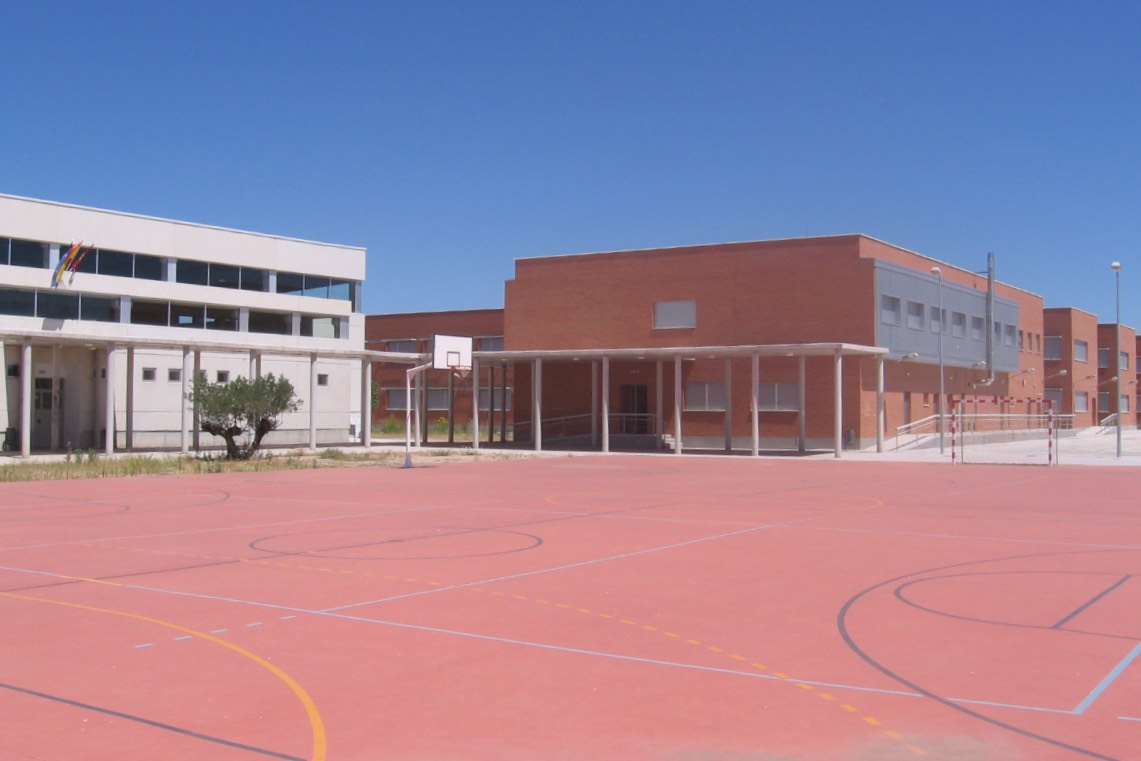 El IES Carmen de Burgos Seguí en Alovera (Guadalajara)