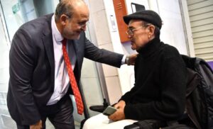 El vicepresidente primero, José Luis Martínez Guijarro, y Isidoro Gómez Cavero.