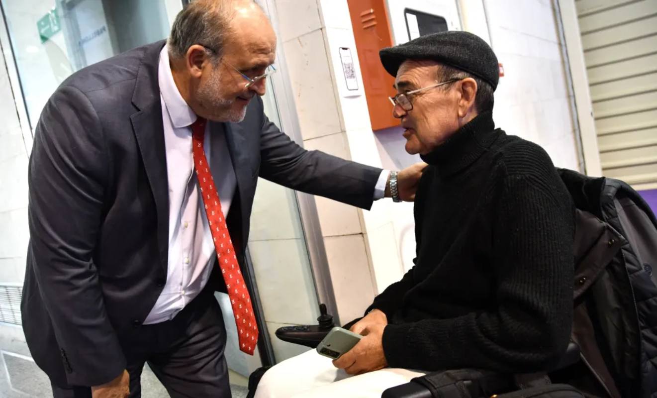 El vicepresidente primero, José Luis Martínez Guijarro, y Isidoro Gómez Cavero.