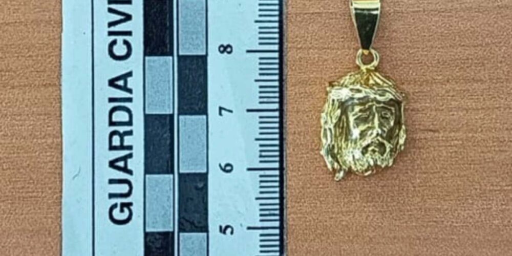 Joya de oro recuperada