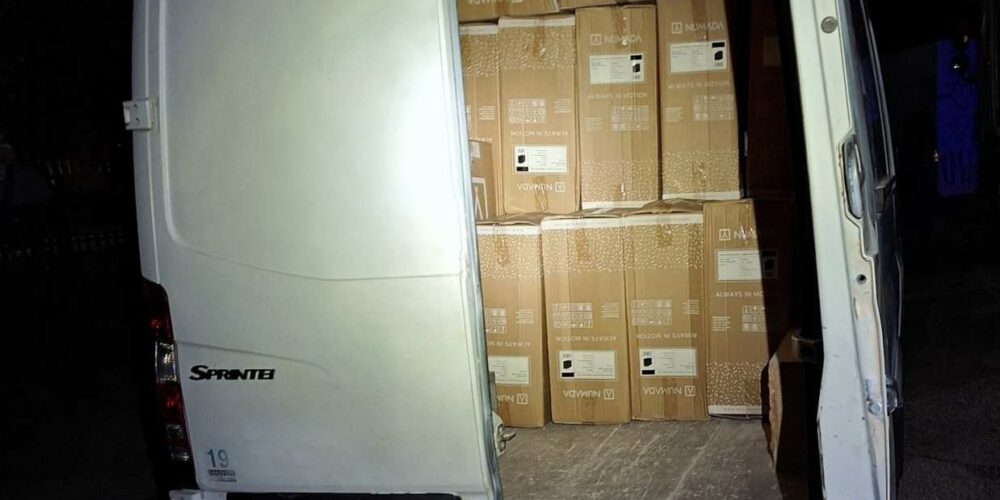 Mercancía que intentaron robar tres hombres a la altura de un pueblo de Cuenca.