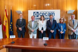 Reunión de Paco Núñez con la Confederación de Empresarios de Castilla-La Mancha (Cecam).