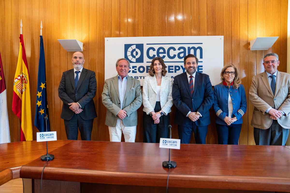 Reunión de Paco Núñez con la Confederación de Empresarios de Castilla-La Mancha (Cecam).