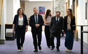 El presidente regional, de visita comercial en Brasil.