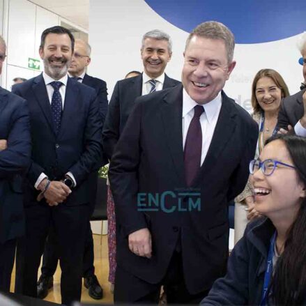 Emiliano García-Page, en la inauguración del Centro de Talento y Tecnología de Telefónica en Toledo. Foto: Sara M. Trevejo.