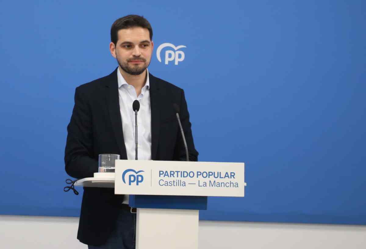 El portavoz adjunto del grupo parlamentario popular en las Cortes regionales del PP, Santiago Serrano. Foto: Sanjay Karthikeyan.