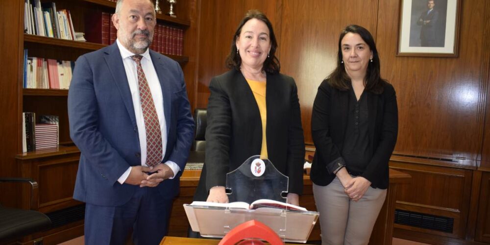 En el centro, Ana Rivas. Foto: UCLM