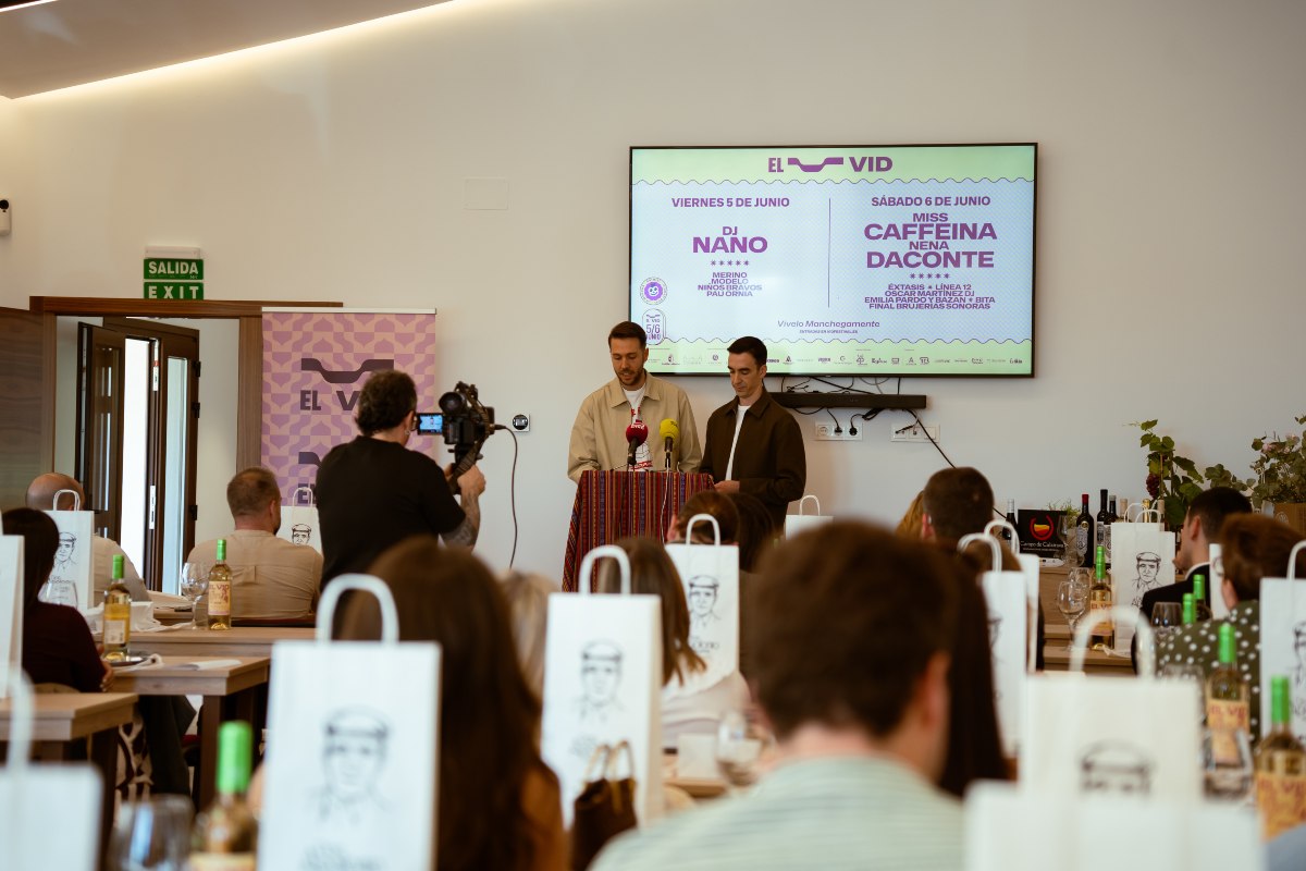 Pedro Díaz-Pinés y Mario García-Muñoz, organizadores del festival, durante la presentación del Vid Festival en Bodegas Reconquista