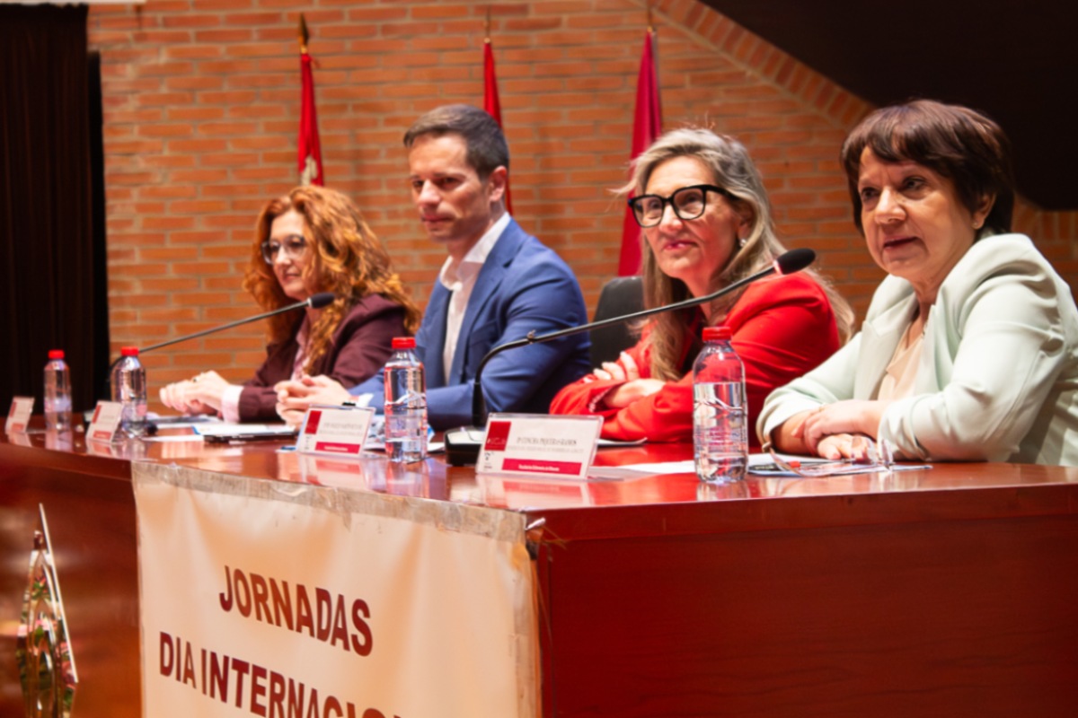 Inauguración de las XXXIX jornadas en Albacete con motivo del Día Internacional de la Enfermería