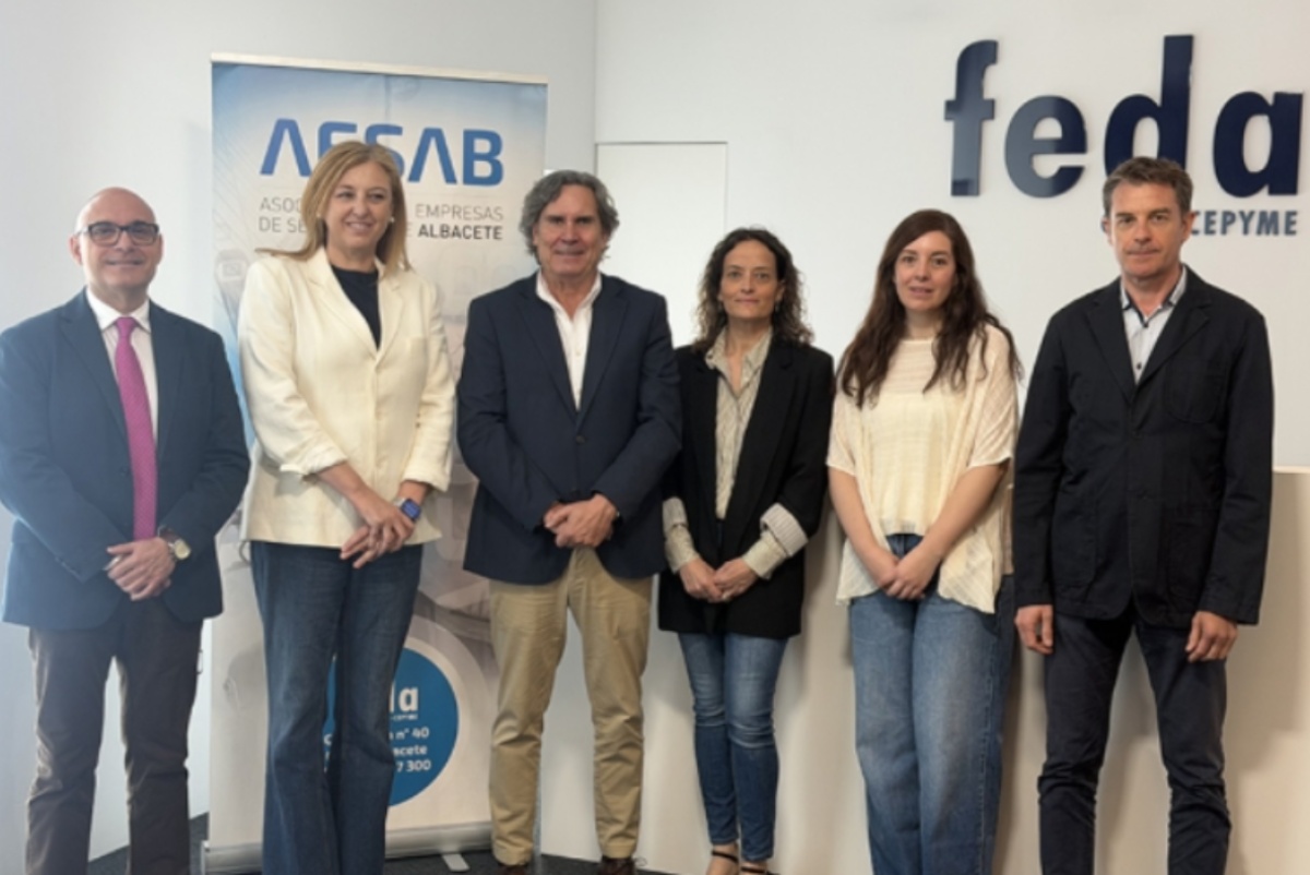 Firma de un convenio marco de I +D de colaboración, en Albacete