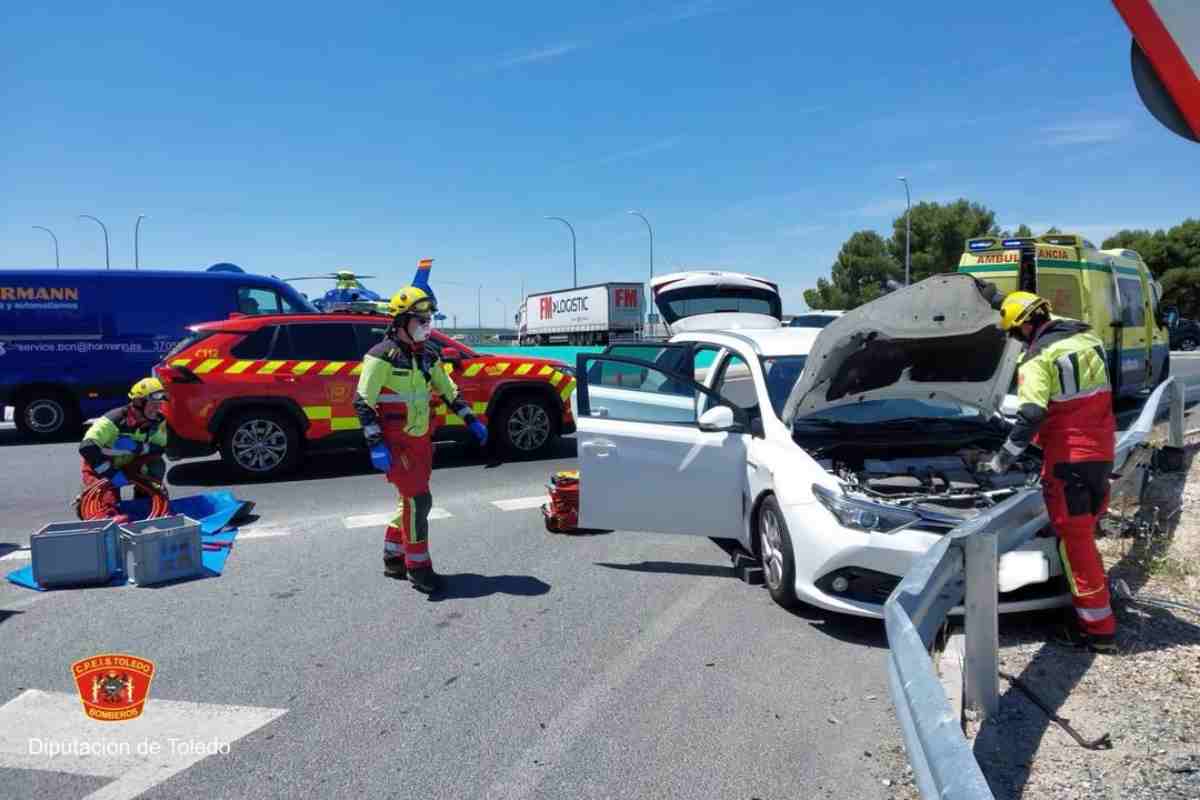 Accidente en el enlace de la N-400 con la A-4.