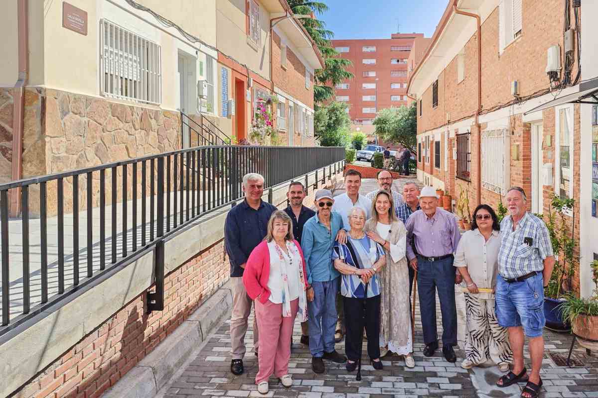 Inauguración Calle Sevilla, callejón de Antonia